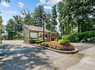 2 Candlemaker Ct APT 103, Pikesville, MD 21208