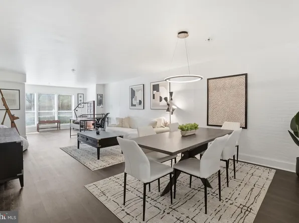 3179 Summit Square Dr #2-A2, Oakton, VA 22124