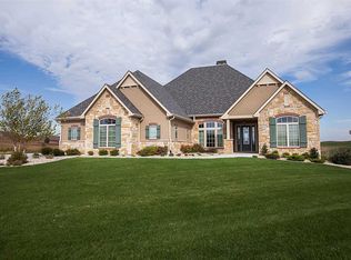 5424 Enclave Ridge Cir, Manhattan, KS 66503