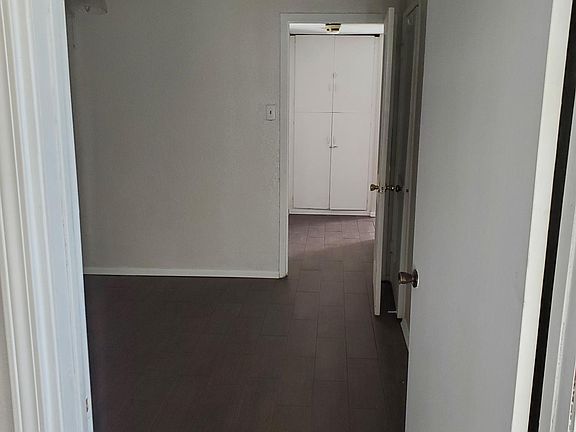 3rd image of 5465 Joyce Cir