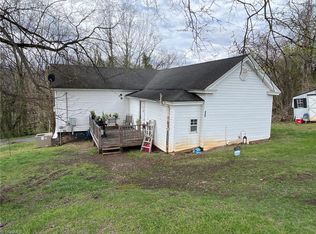 120 Short Morgan St, Eden, NC 27288