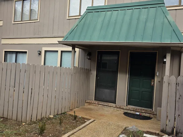 2225 Golf Rd SW APT 117, Huntsville, AL 35802