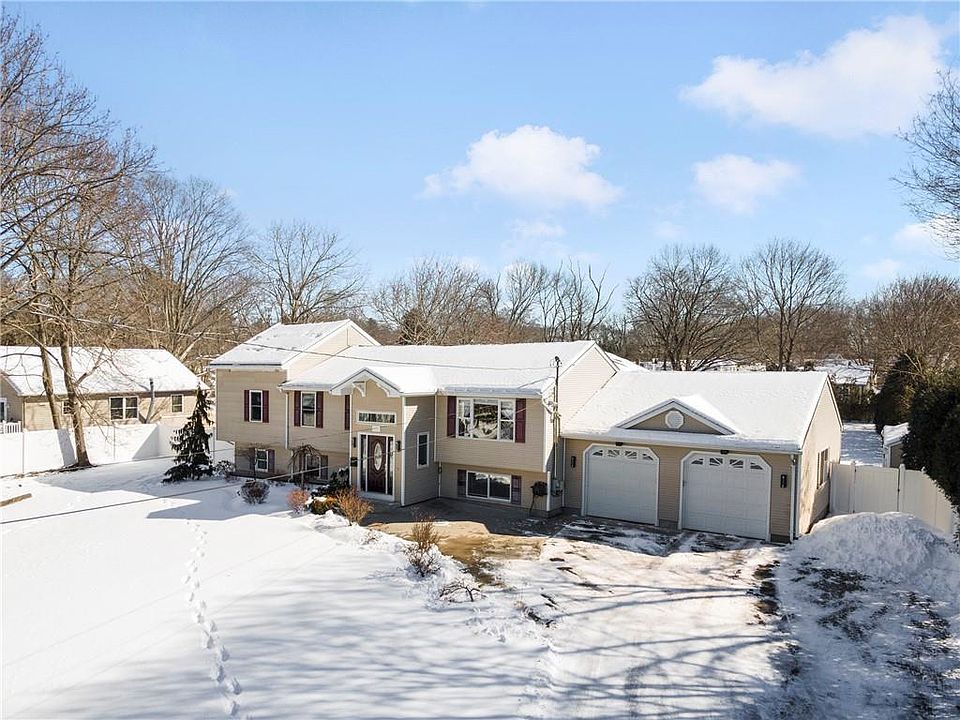 334 School St, North Kingstown, RI 02852 Zillow