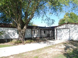 325 Pearl St, Hawkeye, IA 52147