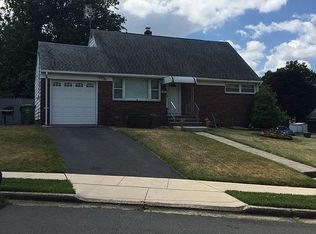 1 Yuro Dr, Edison, NJ 08837