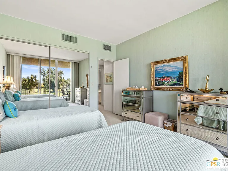 900 Island Dr #313 — Photo 31
