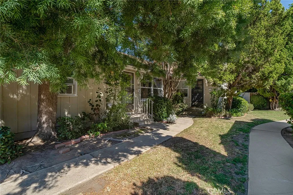 2 bed, 1100 sqft, $2,625 — Photo 1