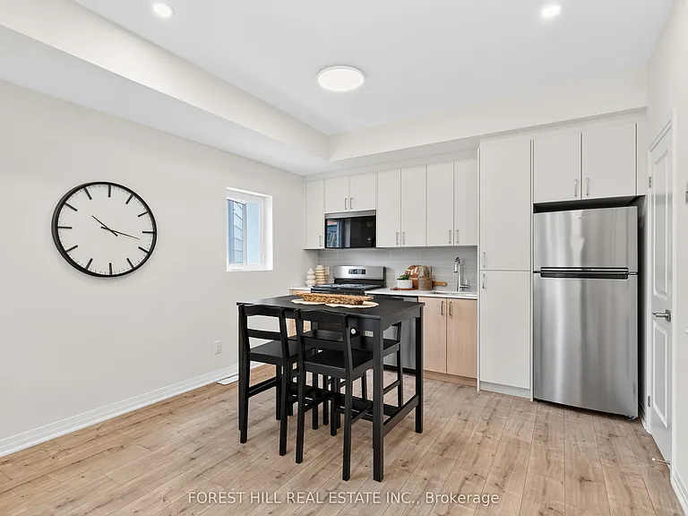 12 Smallwood Dr #B — Photo 6