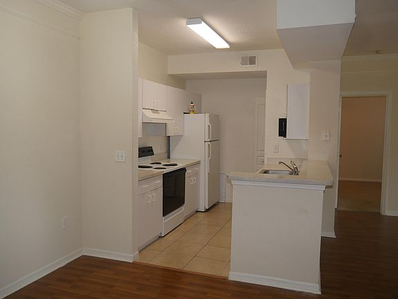2nd image of 17110 Carrington Park Dr APT 819