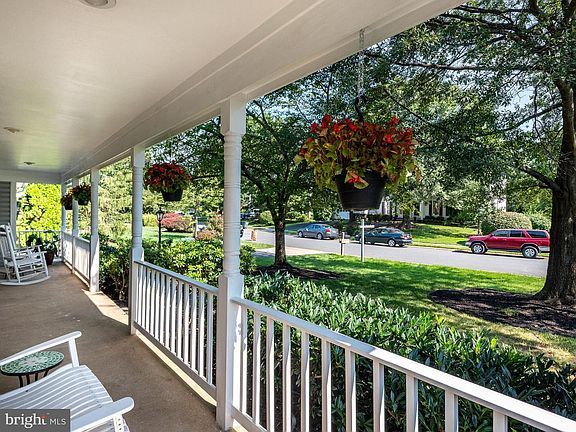 5th image of 21321 Arrowhead Ct