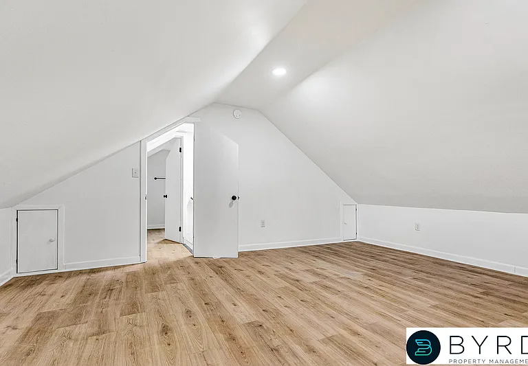 2958 Winston Churchill Dr — Photo 24