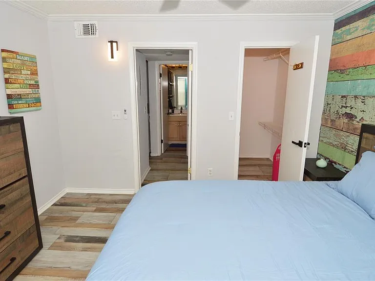 10200 Gandy Blvd N #1313 — Photo 31