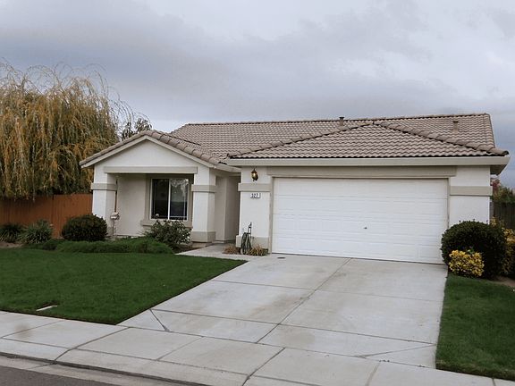 4th image of 327 Silva Dr
