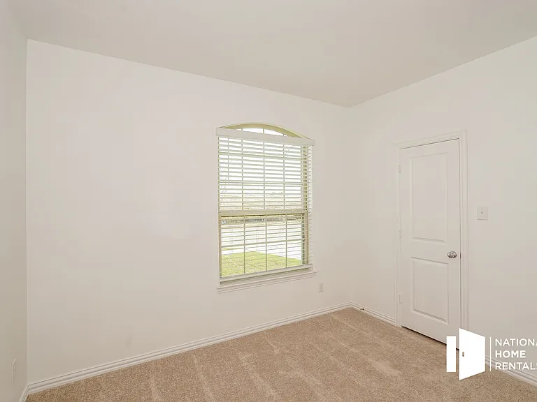 1332 Pistachio Dr — Photo 12