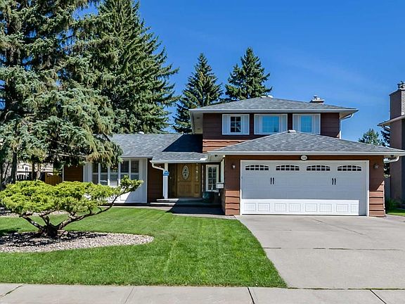 2nd image of 544 S Willingdon Blvd SE