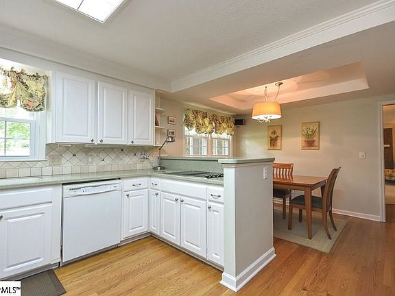 5th image of 3 Hoppin John Ln