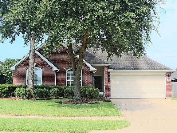 3rd image of 7319 Crestbury Ln