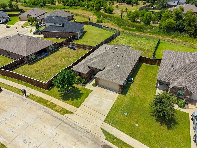 3006 Pitchfork Way — Photo 32