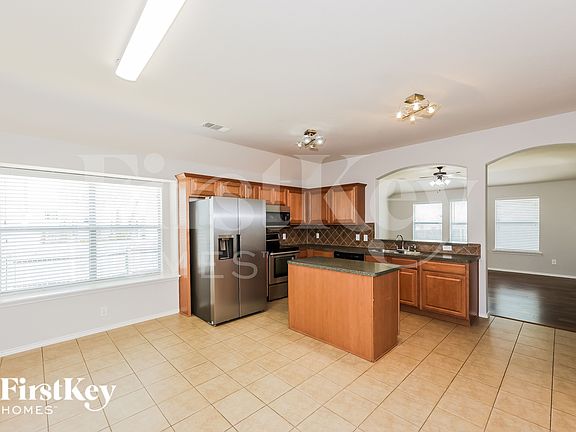 5th image of 8028 Plateau Dr