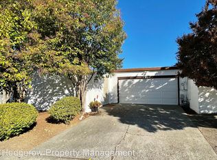 3096 Stadium Ave, Napa, CA 94558