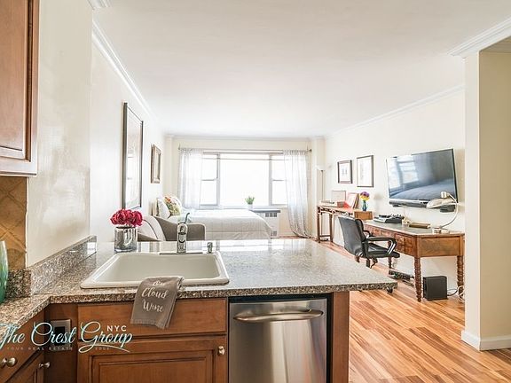 2nd image of 311 E 71st St APT 11A
