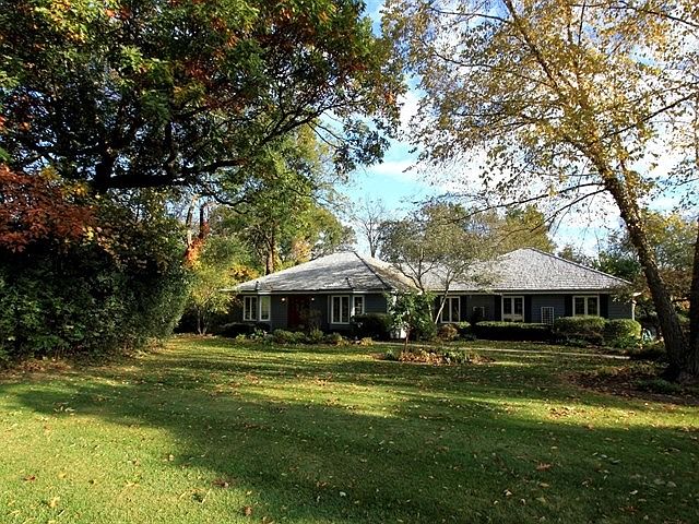 1st image of 33W120 Brewster Creek Cir