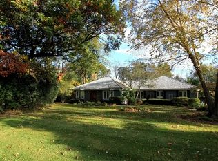 33W120 Brewster Creek Cir, Wayne, IL 60184