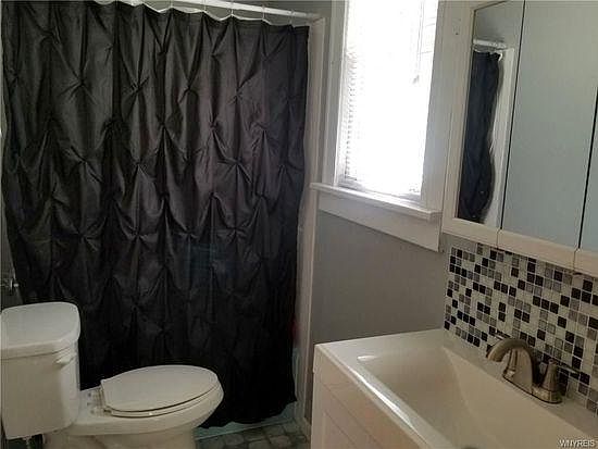 3rd image of 247 Tremont St Lowr #