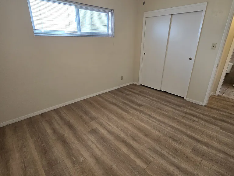 2301 I St #4 — Photo 7