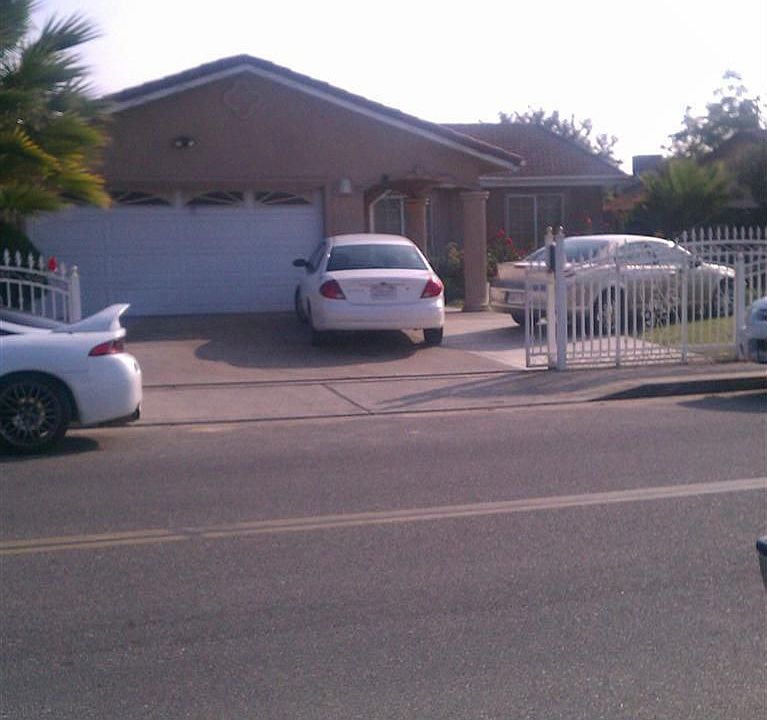 1st image of 7476 N California St
