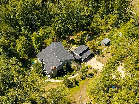 4th image of 24 Chaffee Creek Trl