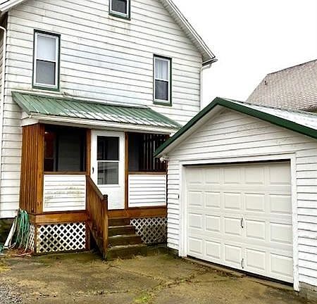 2nd image of 86 Plum St