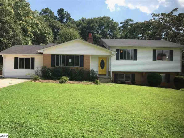 4 Seminole Dr #17, Simpsonville, SC 29680
