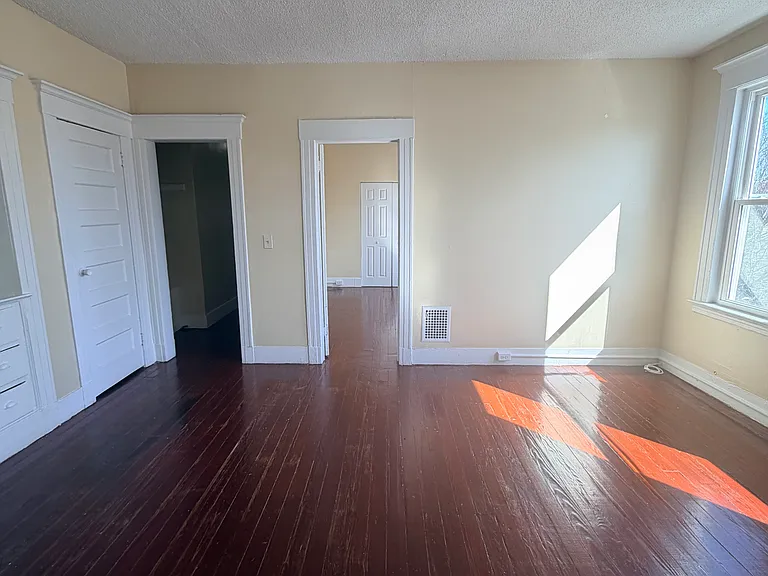 52 Dickerman St #3B — Photo 6