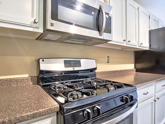 5th image of 2165 SE Cedar Park Ct