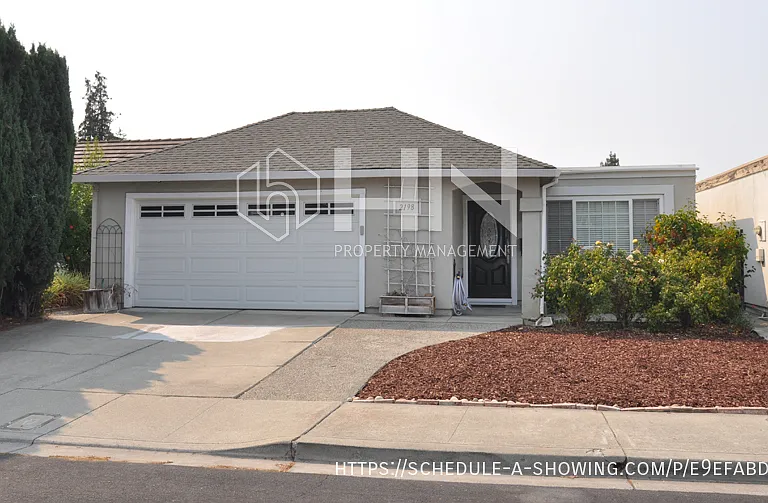 2198 Goldcrest Cir #- — Photo 1