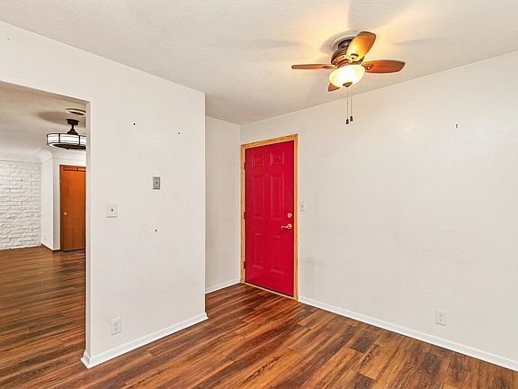 4th image of 4225 Grand Ave APT 9