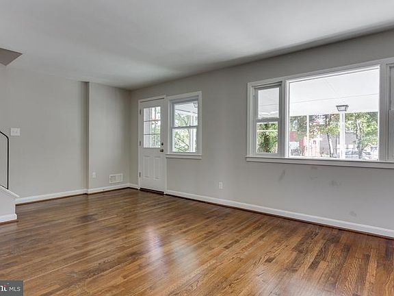 2nd image of 3920 Triton Ct