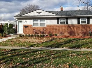 12107 Diehl Dr, Sterling Heights, MI