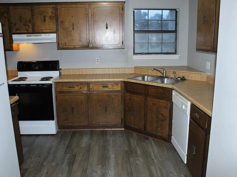 446 Pheasant Run Dr — Photo 26