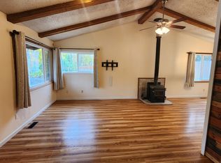 22724 Miller Rd, Chugiak, AK 99567