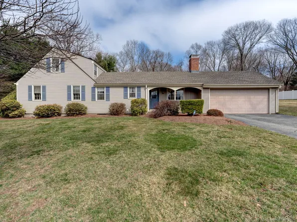 8 Fox Den Road, Glastonbury, CT 06033