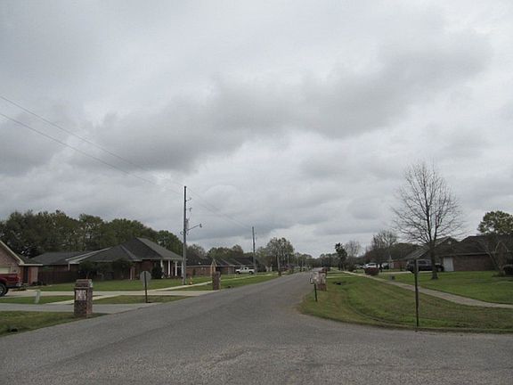 4th image of 212 Village Park Dr