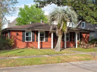 9441 Francine Dr, River Ridge, LA 70123