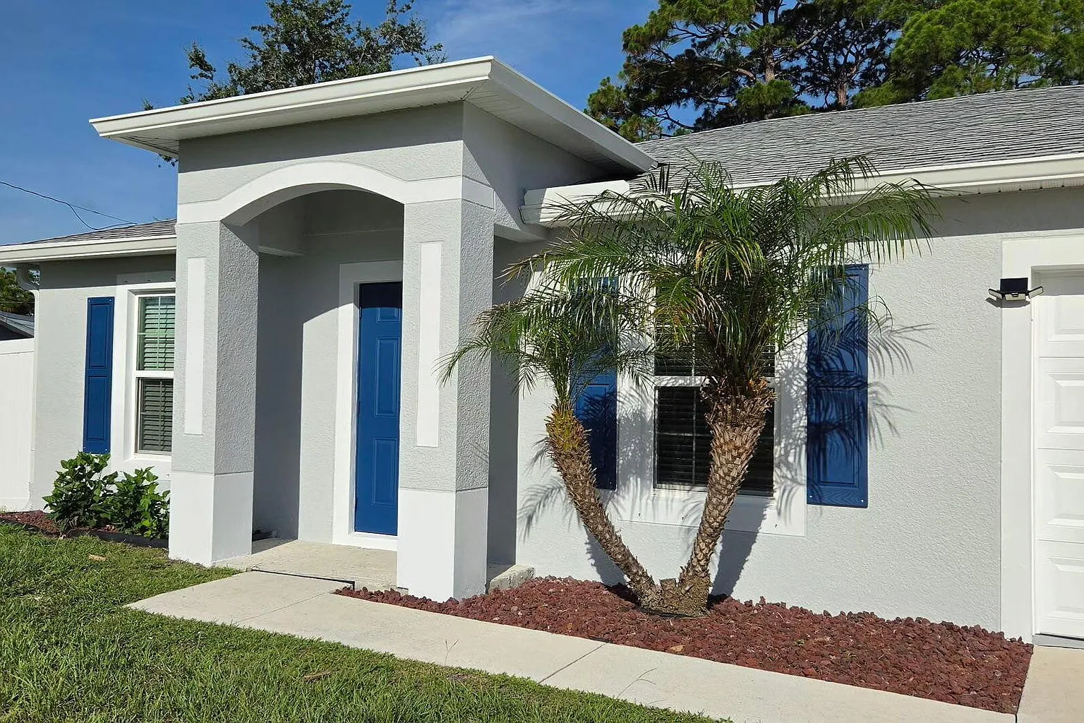 3 bed, 2.0 bath, 1342 sqft, $2,275 — Photo 2