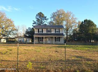 1591 White Oak River Rd, Maysville, NC 28555