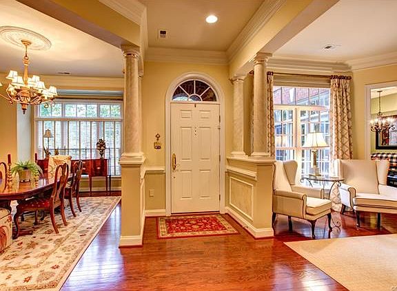 4th image of 1213 Hyde Ln #1213