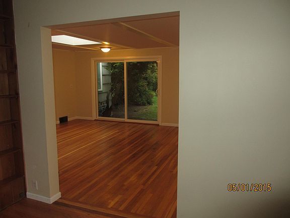 5th image of 7310 Island Crest Way