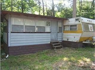 2nd image of 701 Eptings Camp Cir