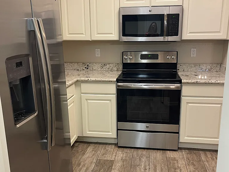 15221 N Clubgate Dr #1081 — Photo 13